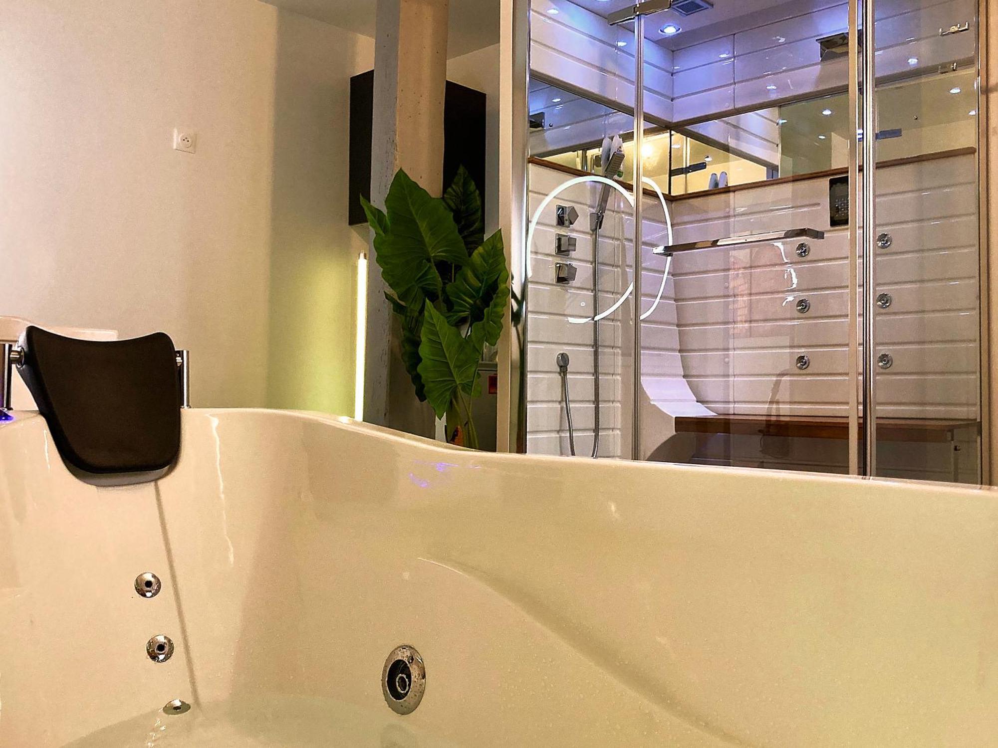 La Bulle De La Cathedrale - Spa - Sauna - Hammam Троа Екстериор снимка